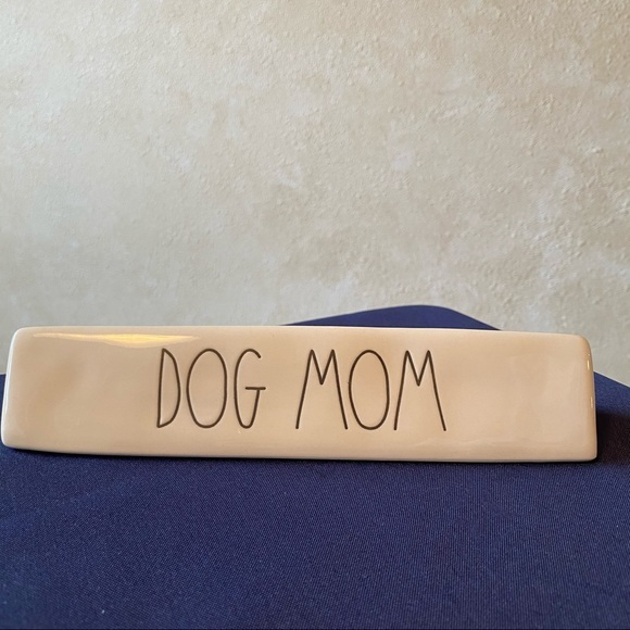 Rae Dunn Other - Rae Dunn DOG MOM Ceramic Plaque